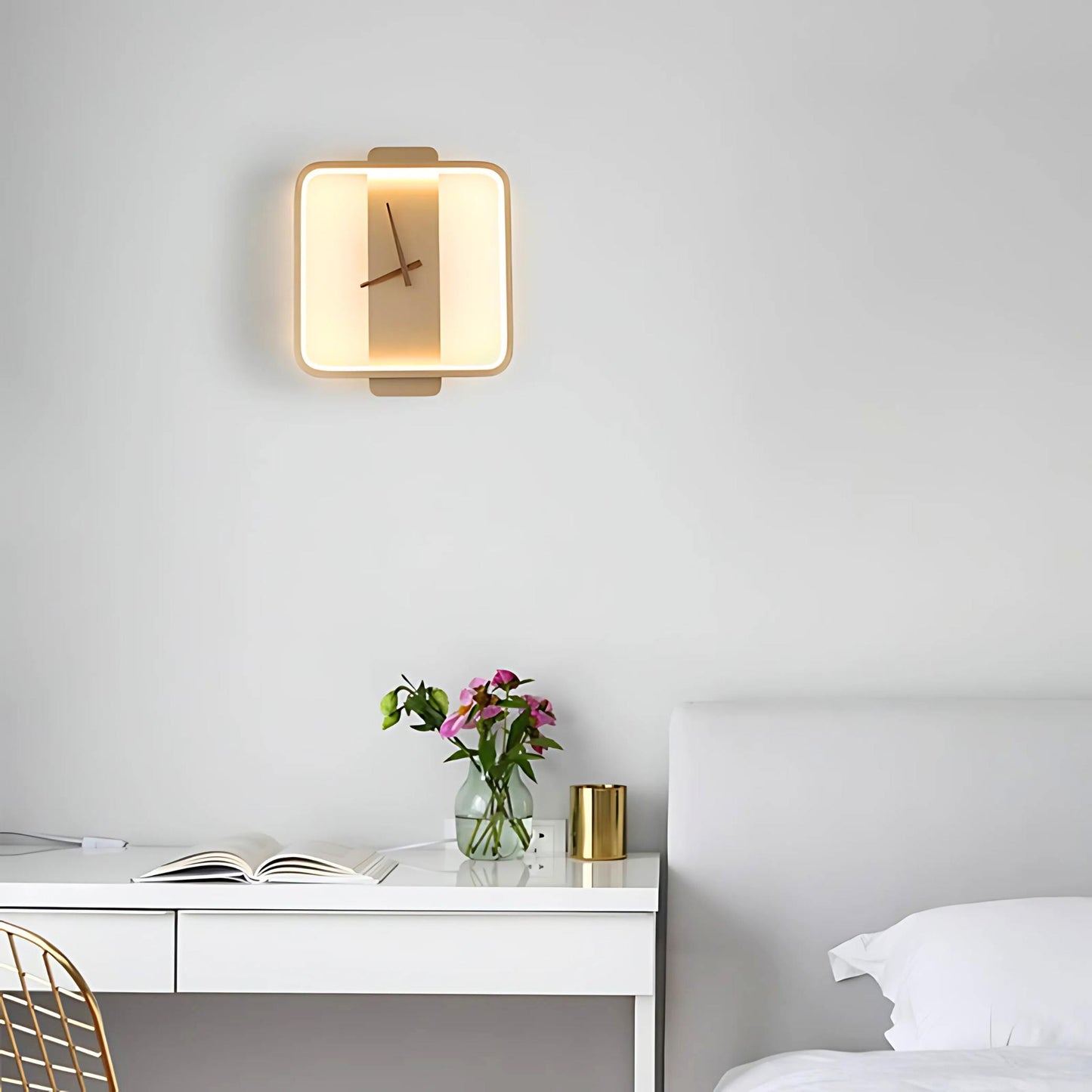 Modern Nordic Style Wall Clock Lamp